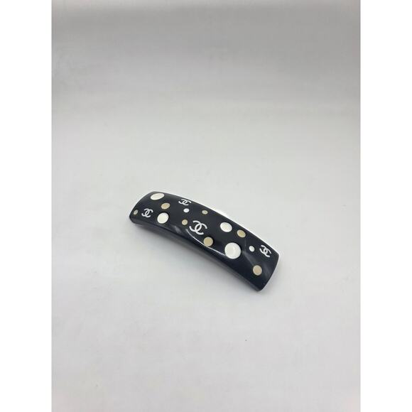 Chanel Black white Polka Dot Interlocking CC Hair Clip display picture 1
